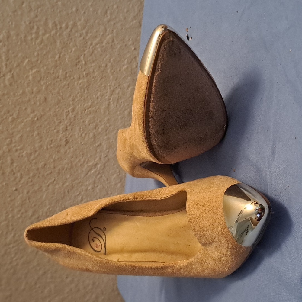 Shoes - Picture 2 of 3